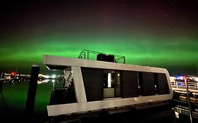 Floating Home Nr 1